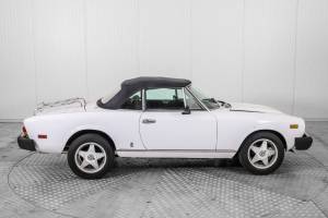 Image 48/50 de FIAT Spider 2000 Pininfarina 50th Anniversary Edition (1979)