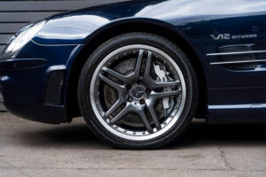 Image 8/60 of Mercedes-Benz SL 65 AMG (2004)