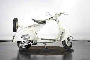 Image 5/50 of Piaggio Vespa 150 "Struzzo" VL (1956)