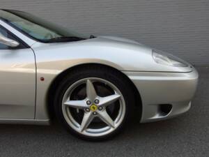 Afbeelding 28/99 van Ferrari 360 Modena (2000)