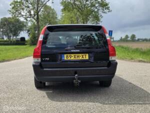 Immagine 13/40 di Volvo V 70 2.4 (2006)