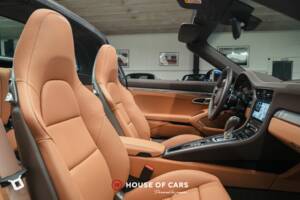 Immagine 18/25 di Porsche 911 Targa 4 (2016)