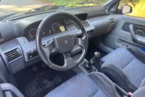 Bild 4/40 von Renault Clio I 1.8 16V (1993)