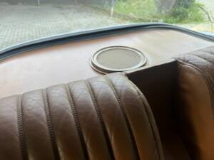 Image 8/8 of Citroën DS 19 Pallas (1964)