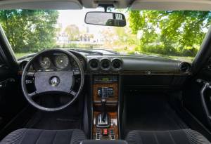Image 19/36 of Mercedes-Benz 380 SLC (1981)