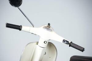 Image 26/33 of Piaggio DUMMY (1982)