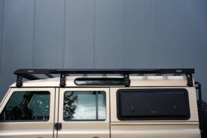 Bild 17/58 von Land Rover Defender 110 (2013)