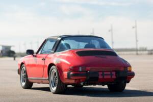 Image 4/10 de Porsche 911 SC 3.0 (1979)
