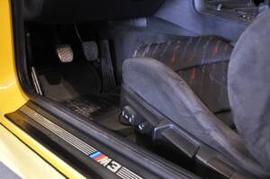 Image 19/31 of BMW M3 (1994)