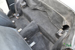 Image 31/50 of Triumph TR 6 (1975)