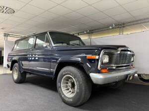 Image 1/9 of Jeep Cherokee Chief (1981)