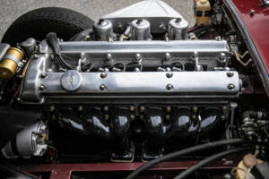 Image 17/40 de Jaguar Type E 4.2 (1967)