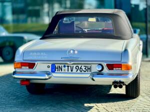 Afbeelding 15/23 van Mercedes-Benz 280 SL (1970)