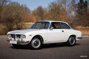 Immagine 3/42 di Alfa Romeo Giulia 1600 Sprint GT Veloce (1967)