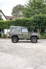 Bild 19/41 von Land Rover Defender 90 Td5 (1998)