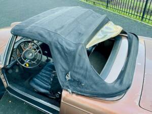 Bild 15/36 von Mercedes-Benz 280 SL (1970)