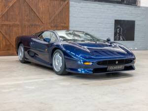 Bild 1/46 von Jaguar XJ 220 (1993)