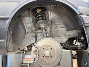 Bild 37/83 von BMW 325i (1990)