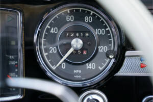 Image 35/50 of Mercedes-Benz 230 SL (1966)