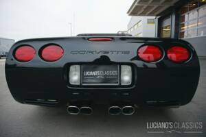 Image 24/48 of Chevrolet Corvette (1998)