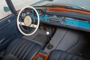 Imagen 37/44 de Mercedes-Benz 230 SL (1965)