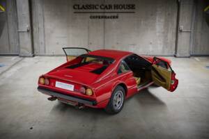 Image 9/100 of Ferrari 308 GTB Quattrovalvole (1983)