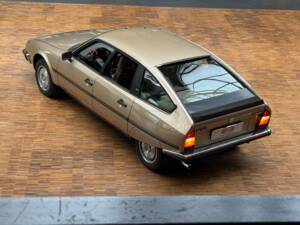 Immagine 17/43 di Citroën CX 2400 GTi (1982)