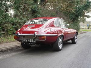 Image 6/19 of Jaguar Type E V12 (2+2) (1971)