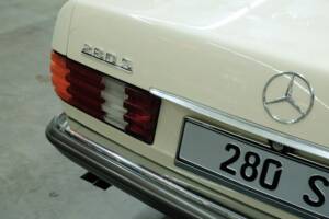 Bild 11/50 von Mercedes-Benz 280 S (1982)