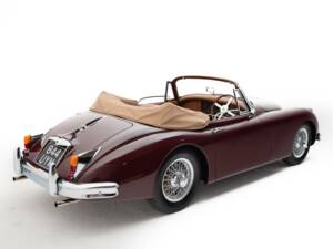 Image 3/41 de Jaguar XK 150 3.8 SE OTS (1960)