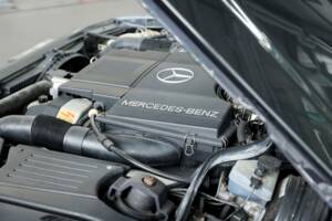 Image 26/37 of Mercedes-Benz SL 500 (1995)