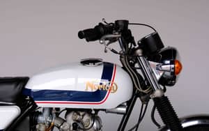 Image 4/83 of Norton 850 MKIII Roadster (1975)