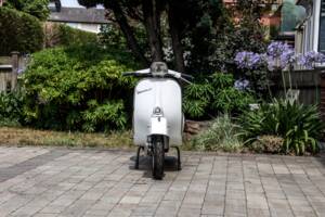 Bild 21/22 von Piaggio Vespa 160 GT Electronic (1972)