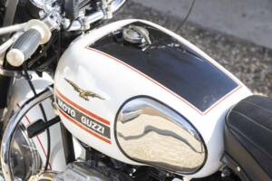 Image 27/36 of Moto Guzzi V 7 Special (1970)