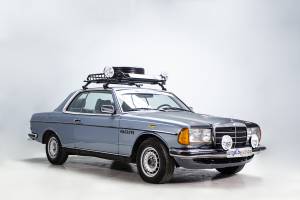 Imagen 5/29 de Mercedes-Benz 280 CE (1977)