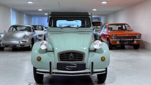 Image 2/38 of Citroën 2 CV 6 (1982)