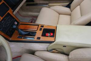 Afbeelding 33/45 van Chevrolet Corvette Convertible (1988)