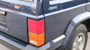 Image 24/67 de Jeep Cherokee (1996)