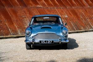 Afbeelding 3/46 van Aston Martin DB 4 (1962)