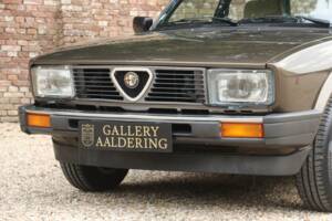 Afbeelding 32/50 van Alfa Romeo Alfetta 2.0 (1984)