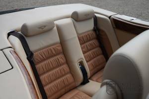 Afbeelding 19/50 van Bentley Azure (2000)