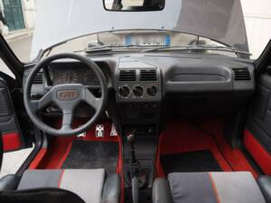 Immagine 41/50 di Peugeot 205 GTi 1.9 (1988)
