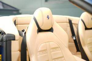 Image 17/50 of Ferrari California T (2015)