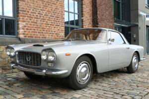 Image 14/51 of Lancia Flaminia GT Touring (1960)
