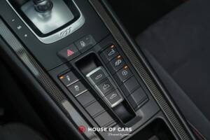 Image 23/25 of Porsche 911 Carrera 4 GTS (2017)