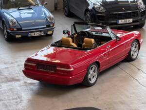 Image 28/42 de Alfa Romeo 2.0 Spider (1991)