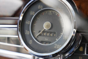Image 18/50 of Mercedes-Benz 300 S (1953)