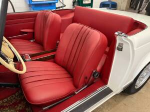 Image 9/22 of Mercedes-Benz 280 SL (1968)