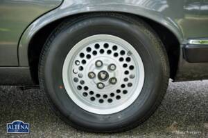 Bild 43/57 von Jaguar XJ 12 (1986)