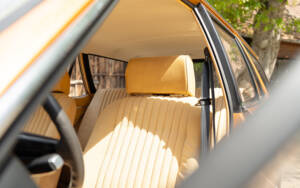 Image 30/57 of Ford Granada Turnier 2,3 (1976)
